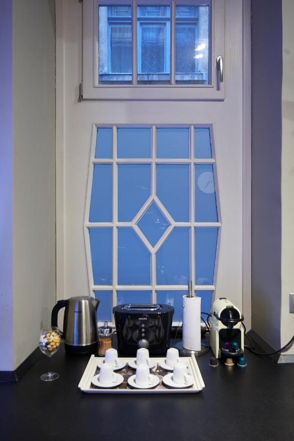 Central Location Yellow-Black Apartment Budapest Extérieur photo