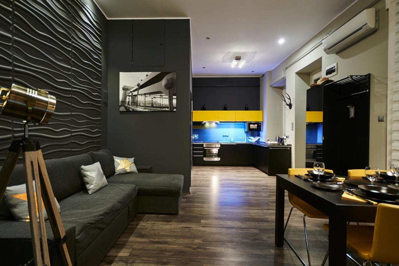 Central Location Yellow-Black Apartment Budapest Extérieur photo
