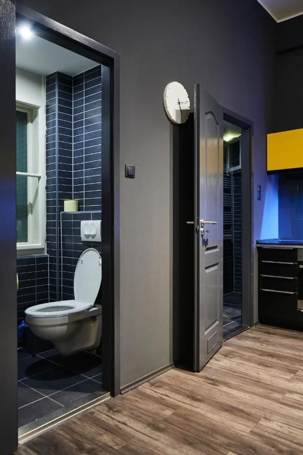 Central Location Yellow-Black Apartment Budapest Extérieur photo