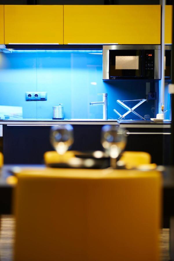 Central Location Yellow-Black Apartment Budapest Extérieur photo