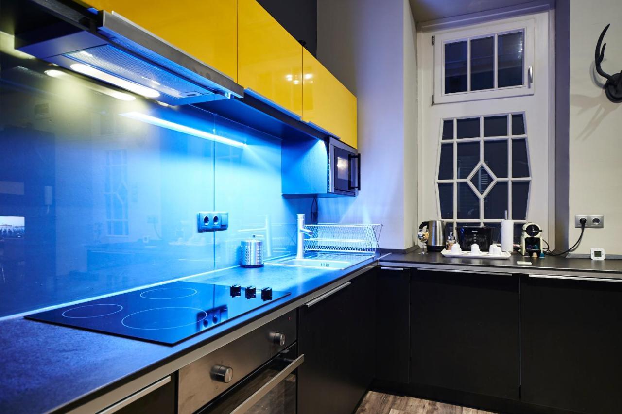 Central Location Yellow-Black Apartment Budapest Extérieur photo