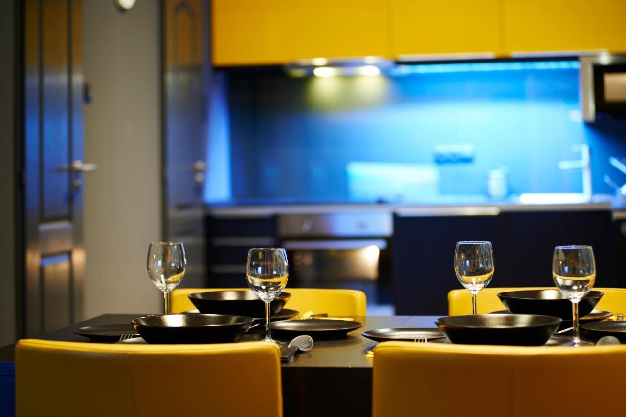 Central Location Yellow-Black Apartment Budapest Extérieur photo